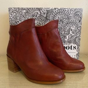 NEW Tan Embossed Leather Ankle Boots